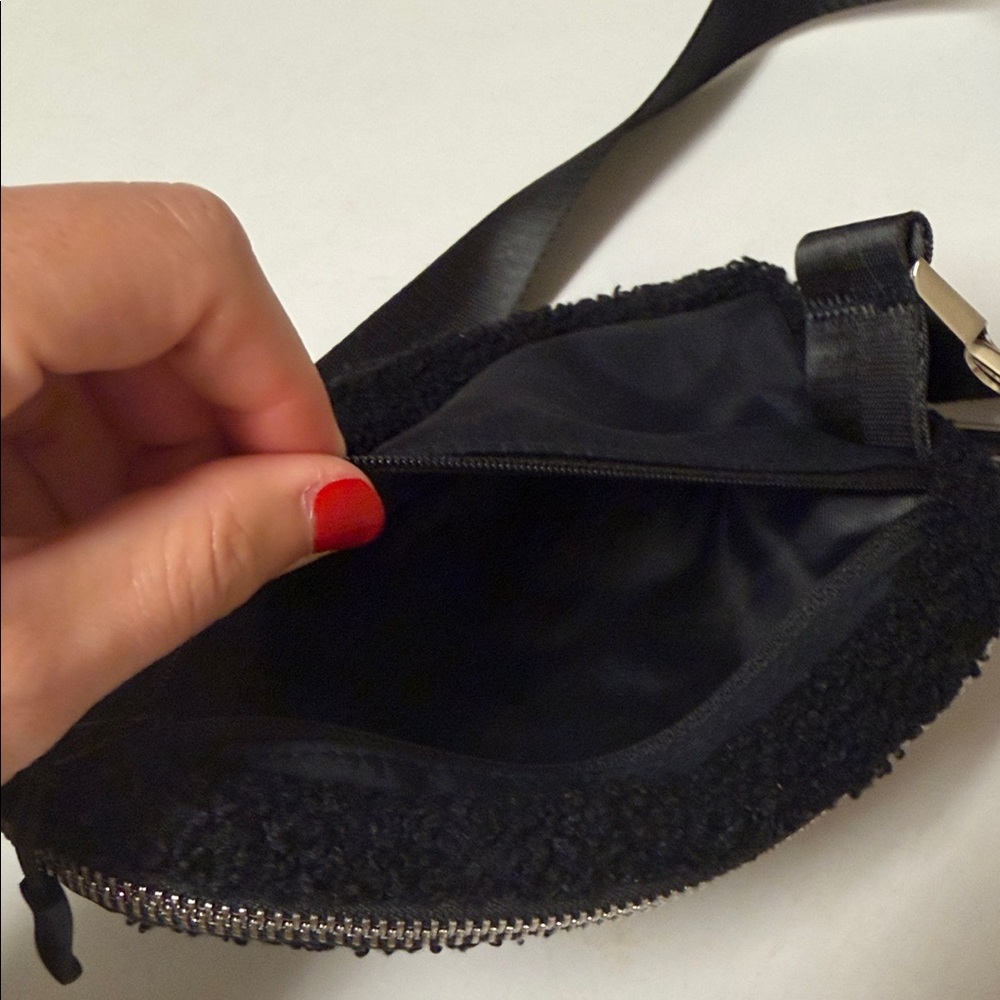lululemon athletica Belt Bag - Picture 4 of 8